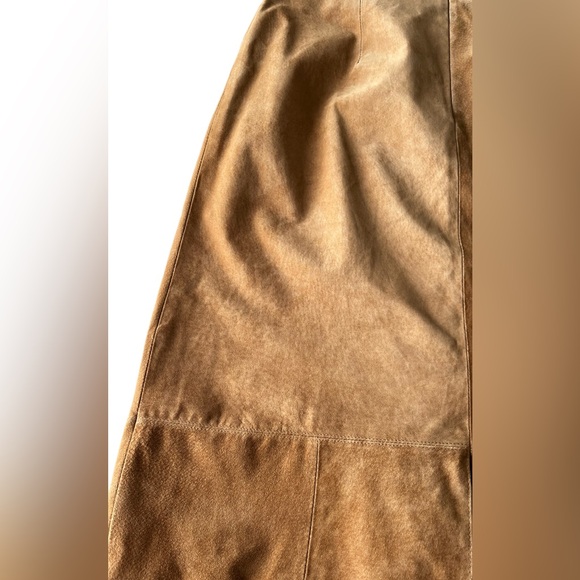 Gorgeous Vintage 90s Buttery Caramel‎ Suede Knee Length- Midi Skirt - Picture 5 of 13